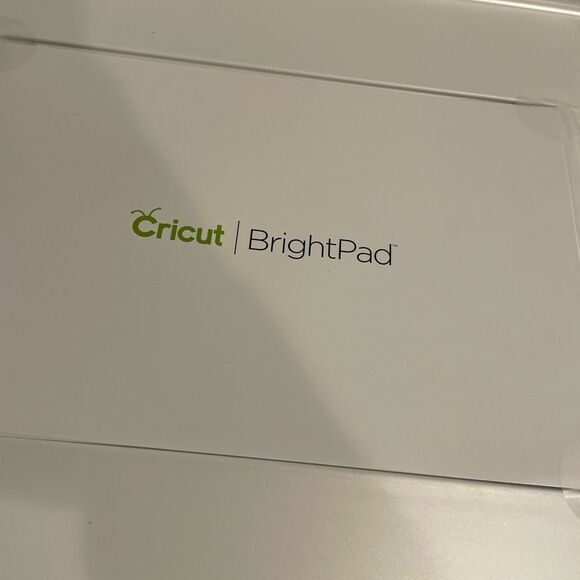 Cricut Bright Pad - Picture 6 of 16